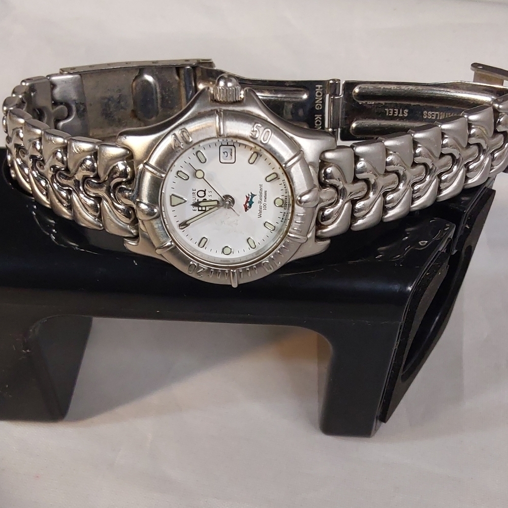ESQUIRE 100 METERS WATER RESISTANT‎ VINTAGE SWISS WATCH